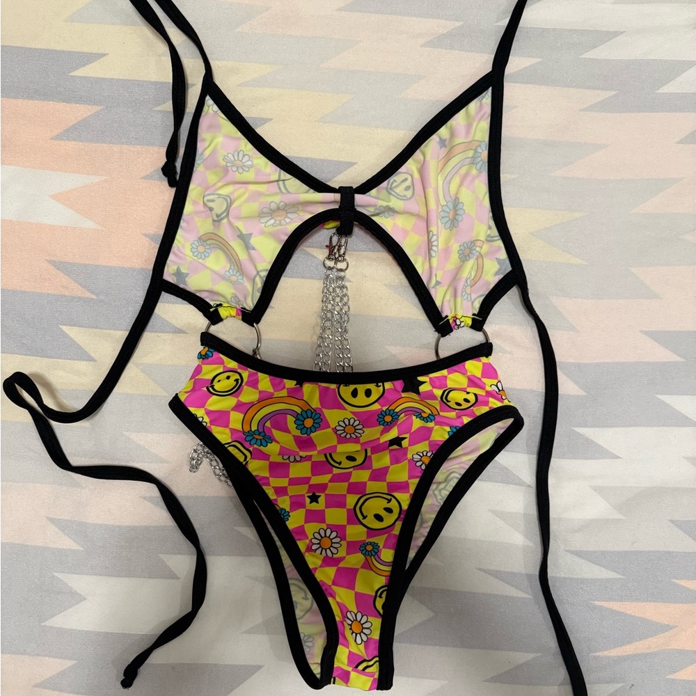 IHeartRaves x Rolita Couture Smiley Face Rave Bodysuit - Picture 5 of 7